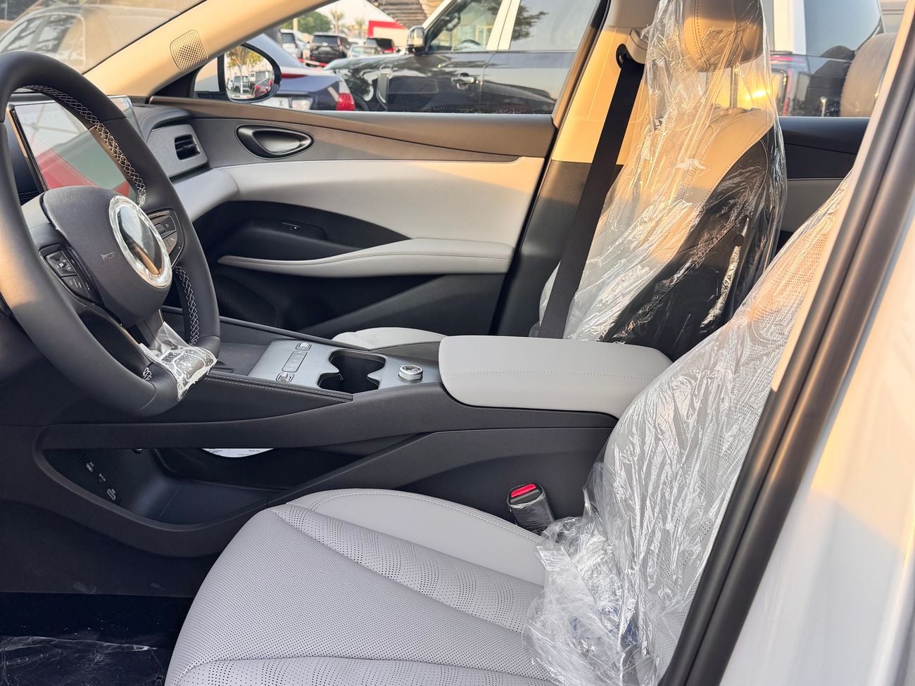 بي واي دي سيل 06 دي إم-آي Flagship DM-i 210KM