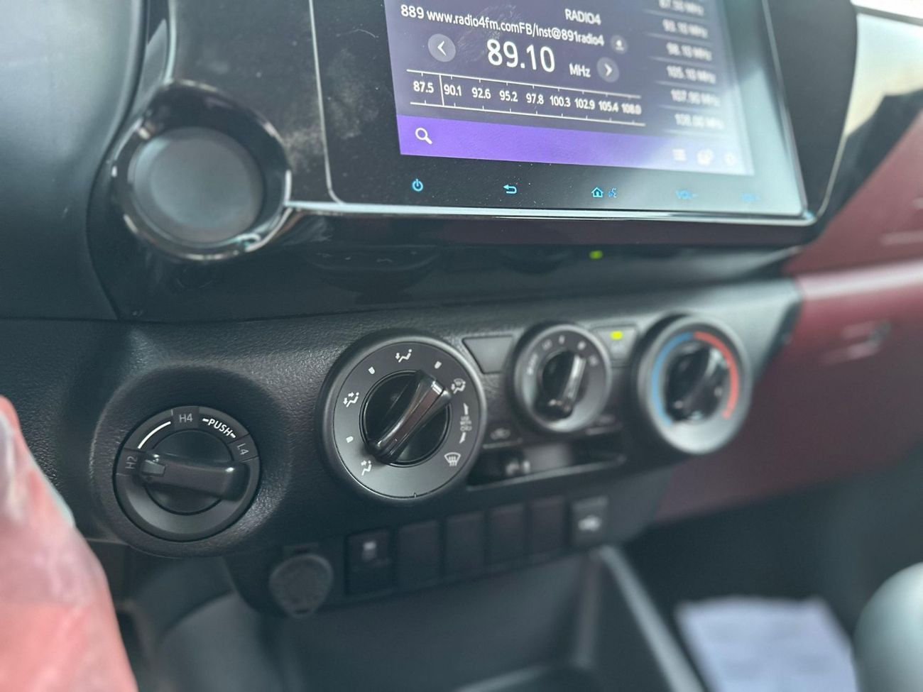 تويوتا هيلوكس GL 2 2.4L 4WD