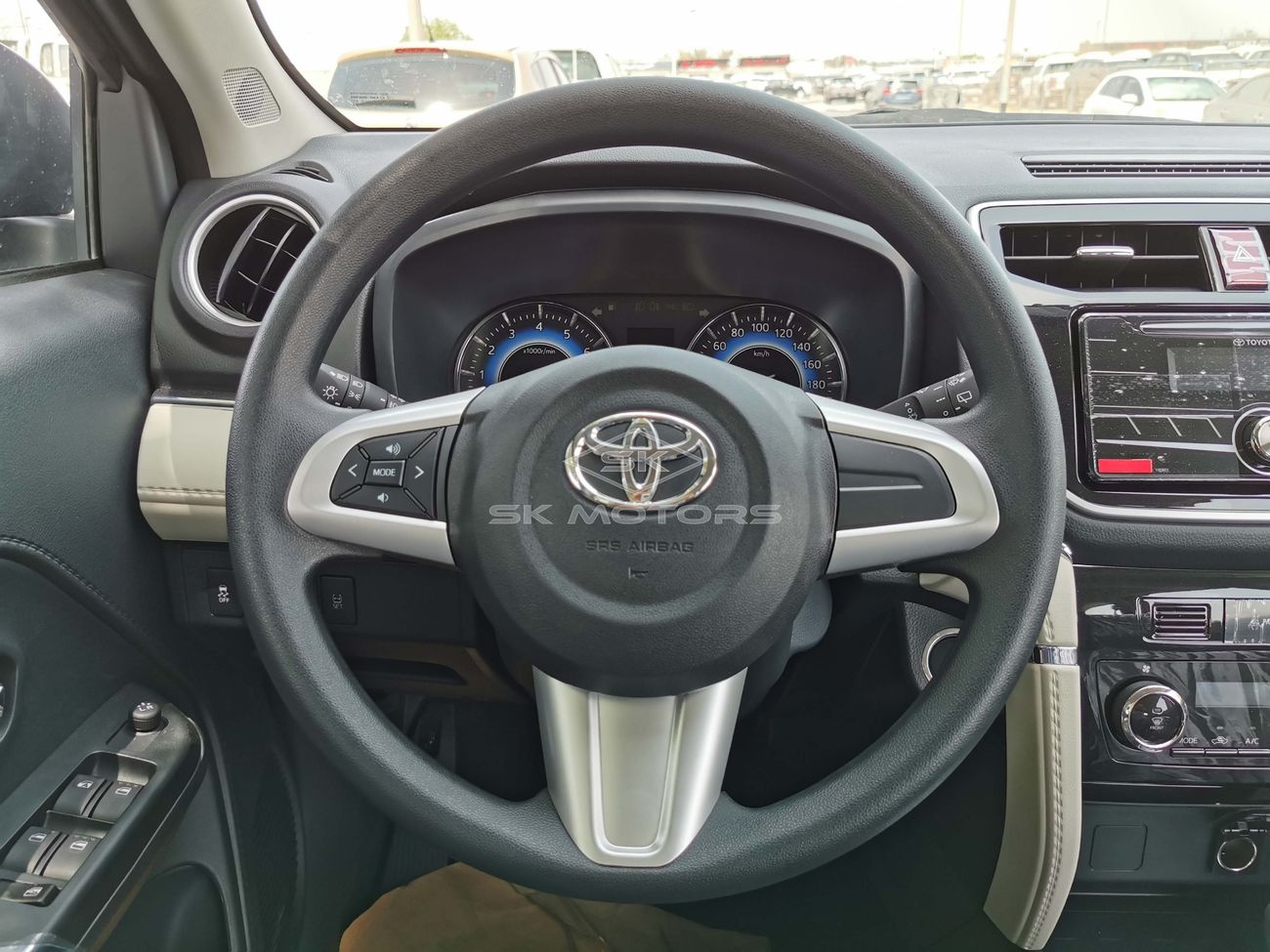 Toyota Rush 1.5L, 17" Rims, Front & Rear A/C, Fabric Seats, Parking Sensor Rear, Xenon Headlight (CODE # TRGC05)