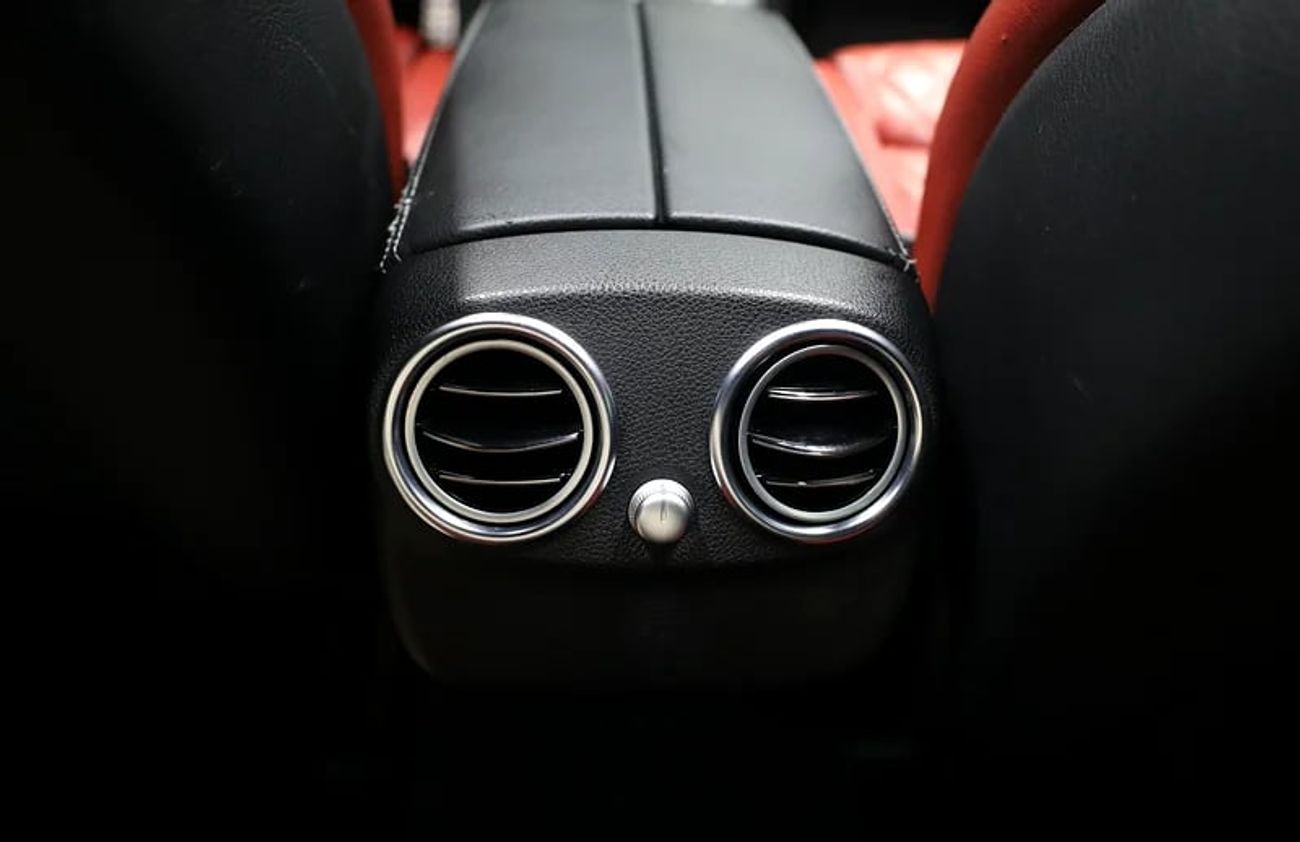 Mercedes-Benz C 300 C300 Coupe | 2200 Monthly | Free Insurance + Registration | 2 Years Warranty Ref#F344600