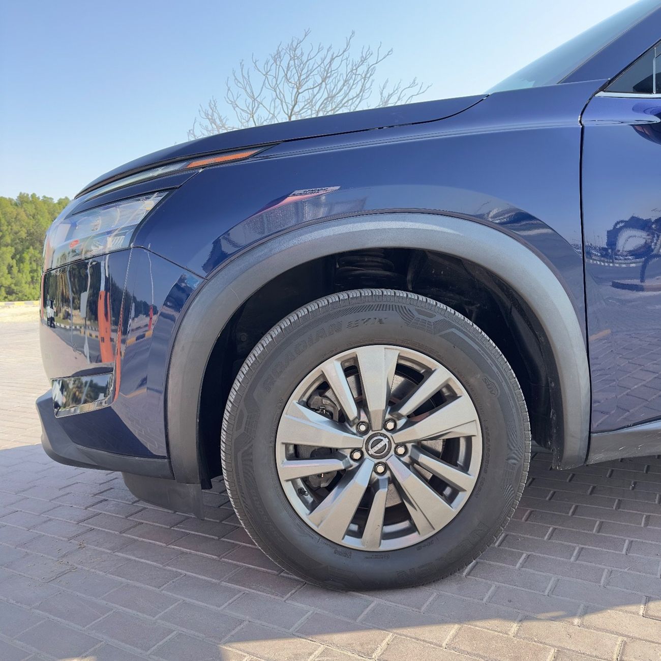 نيسان باثفايندر SV 3.5L AWD (7 Seater)
