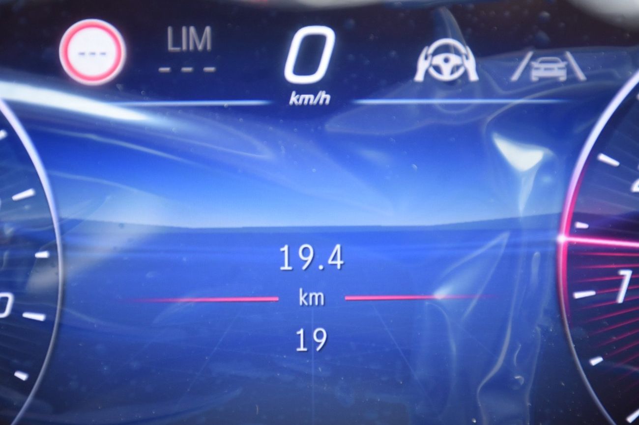 مرسيدس بنز GLC 200 Zero Km