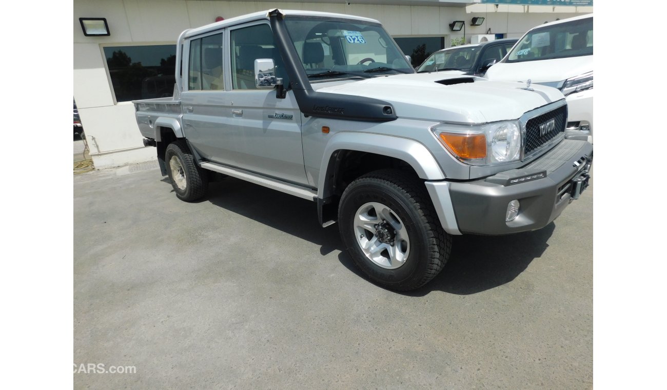 تويوتا لاند كروزر بيك آب 79 Double Cab SPL LX V8 4.5L Turbo Diesel 5 Seat 4WD MT With Full Option