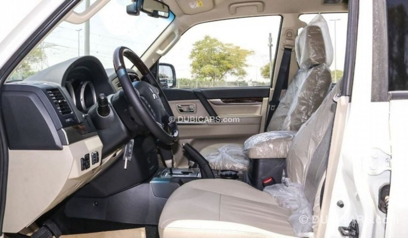 Mitsubishi Pajero Pajero 2020 3.8L GCC specs | Full Option (without sunroof) | Brand New Export Price