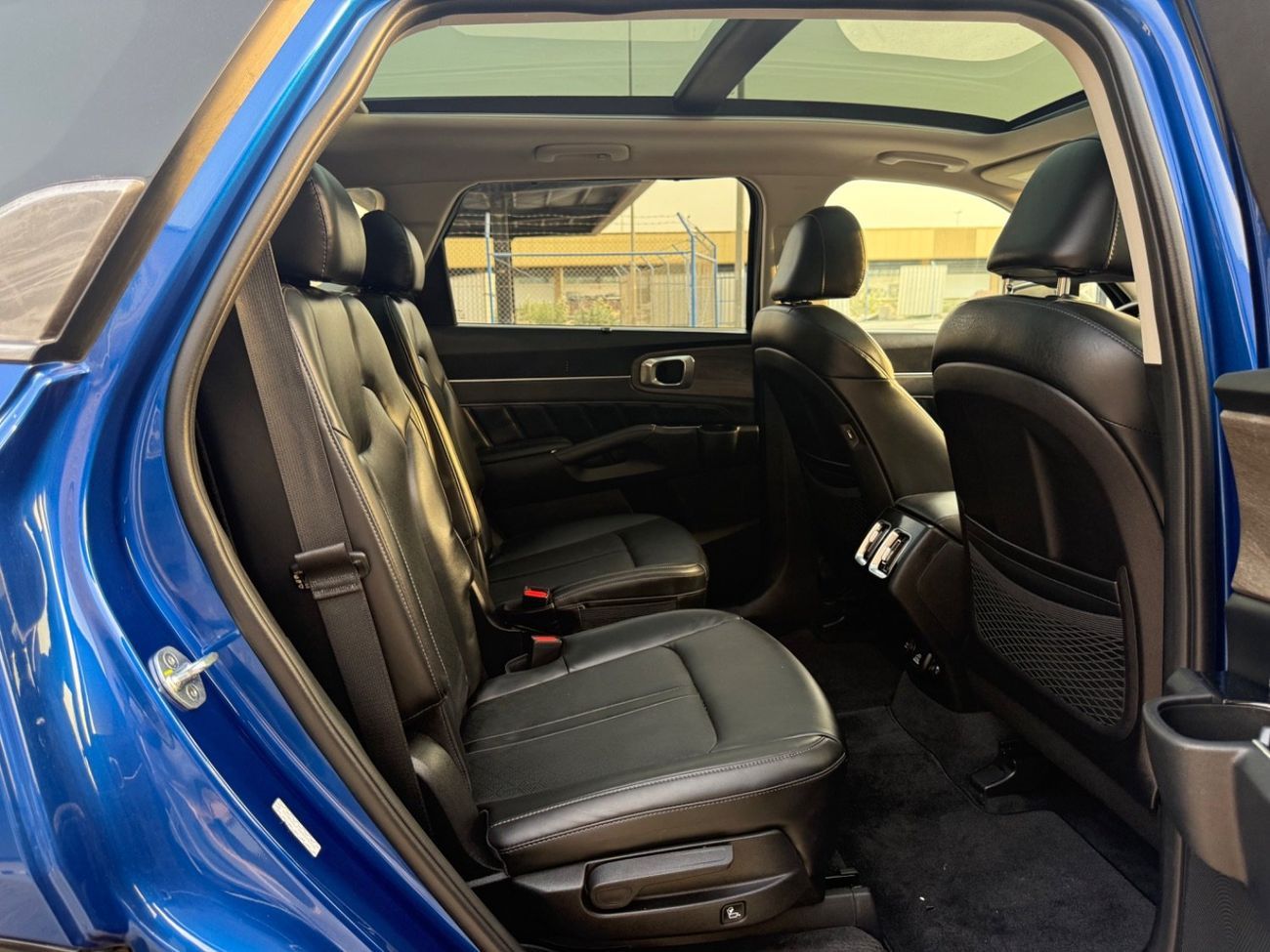 Kia Sorento Std 2.5L AWD 2022 SX NIGHT EDITION 2.5L TURBO PANORAMA 7 SEATS CANADA SPEC