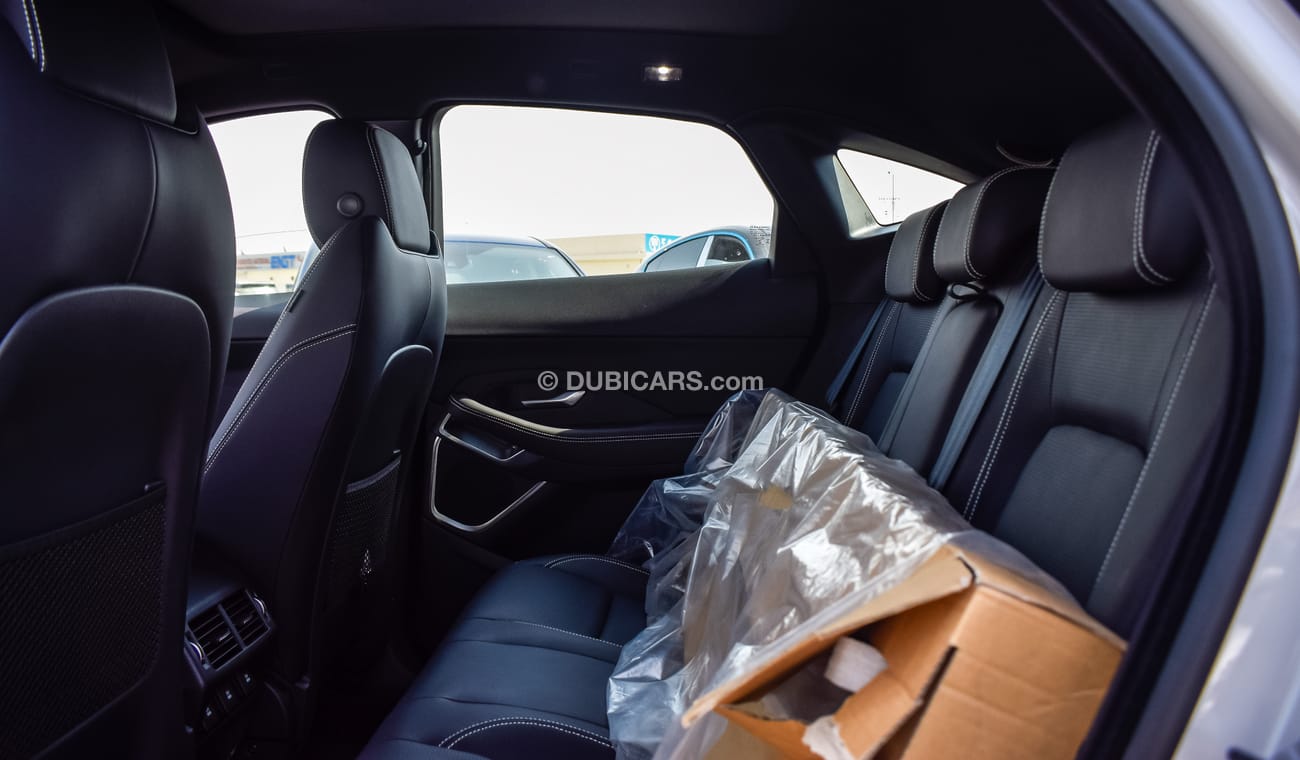 جاكوار E Pace 2.0L Diesel  R-Dynamic SE 150PS AWD