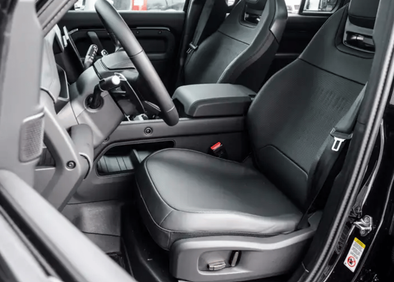 Land Rover Defender OCTA P635 Brand New  V8  Export Offer