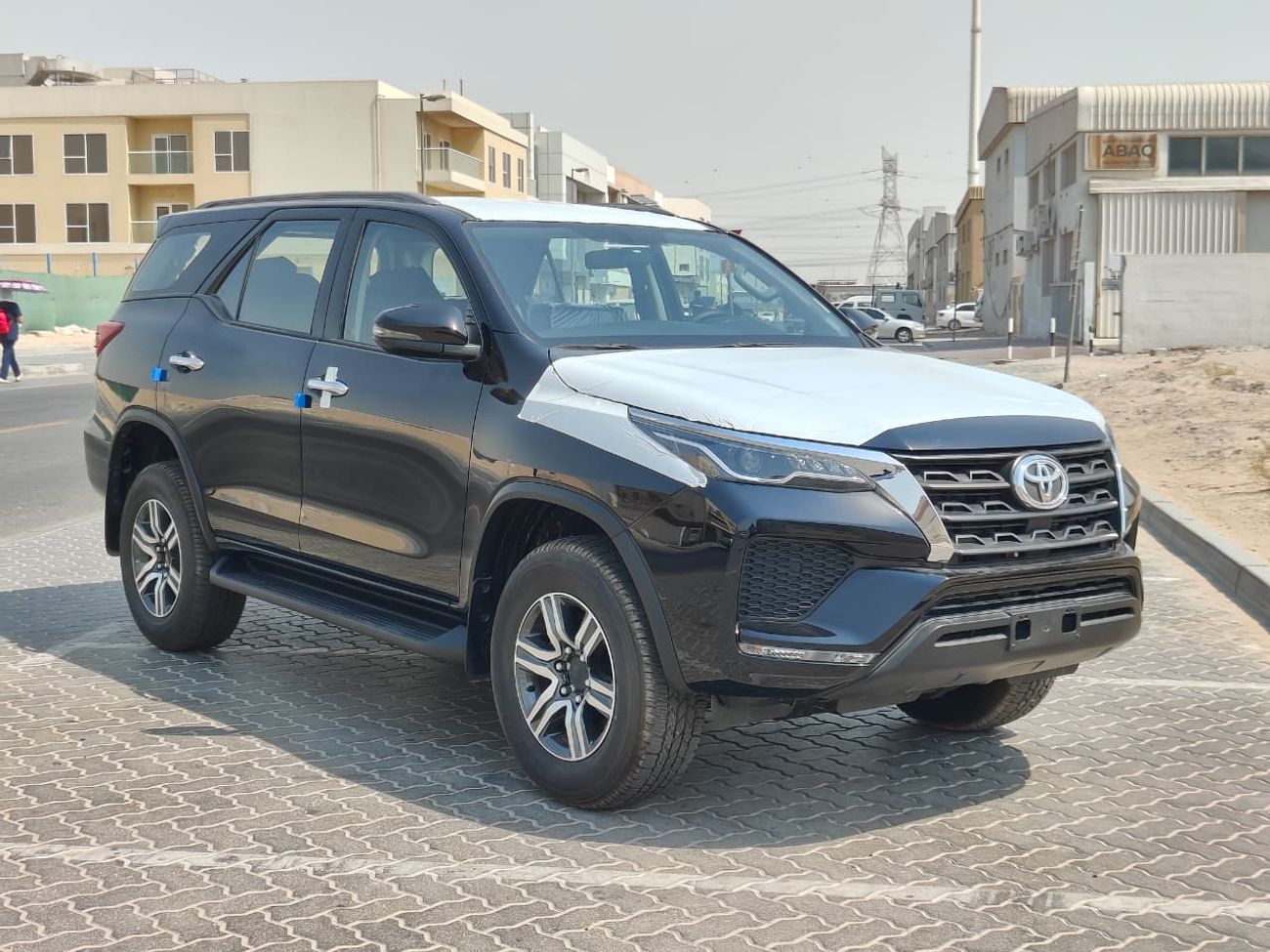 Toyota Fortuner 2025 Toyota Fortuner SR5 Mid-Option 7-Seater 2.7L 4-Cyl Petrol A/T 4x4 Only For Africa