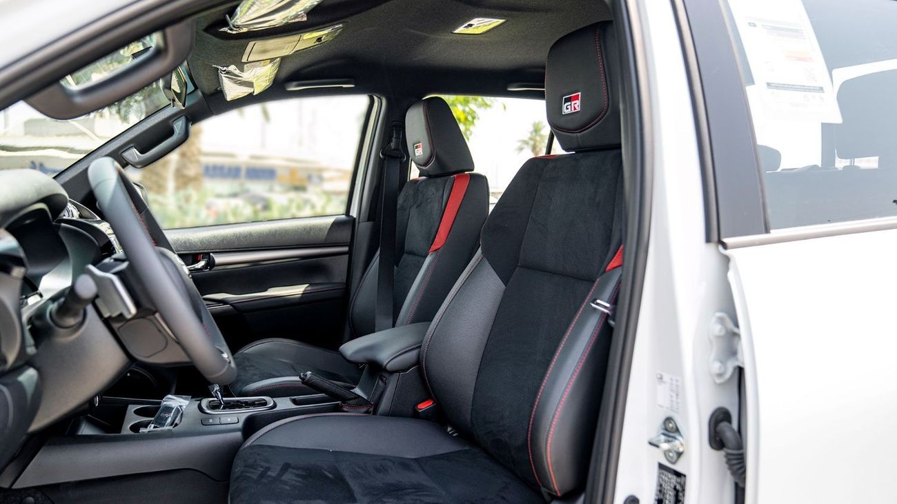 Toyota Hilux GR Sport 2.8L DSL AT 2024YM