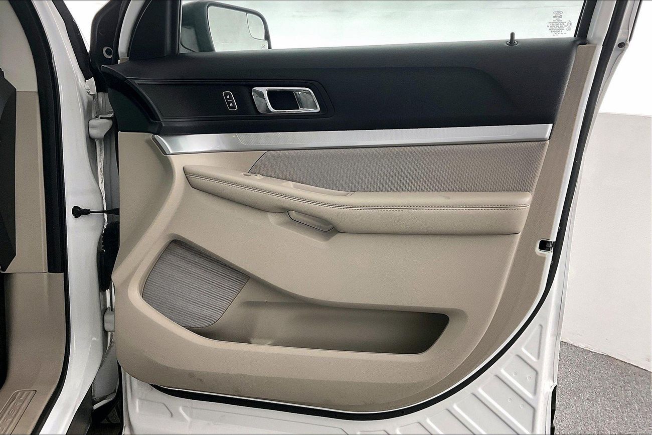 فورد إكسبلورر XLT (Cloth) | National Day Celebration | شامل الضمان | 0 ﺪﻔﻋﺓ ﺃﻮﻟﻯ