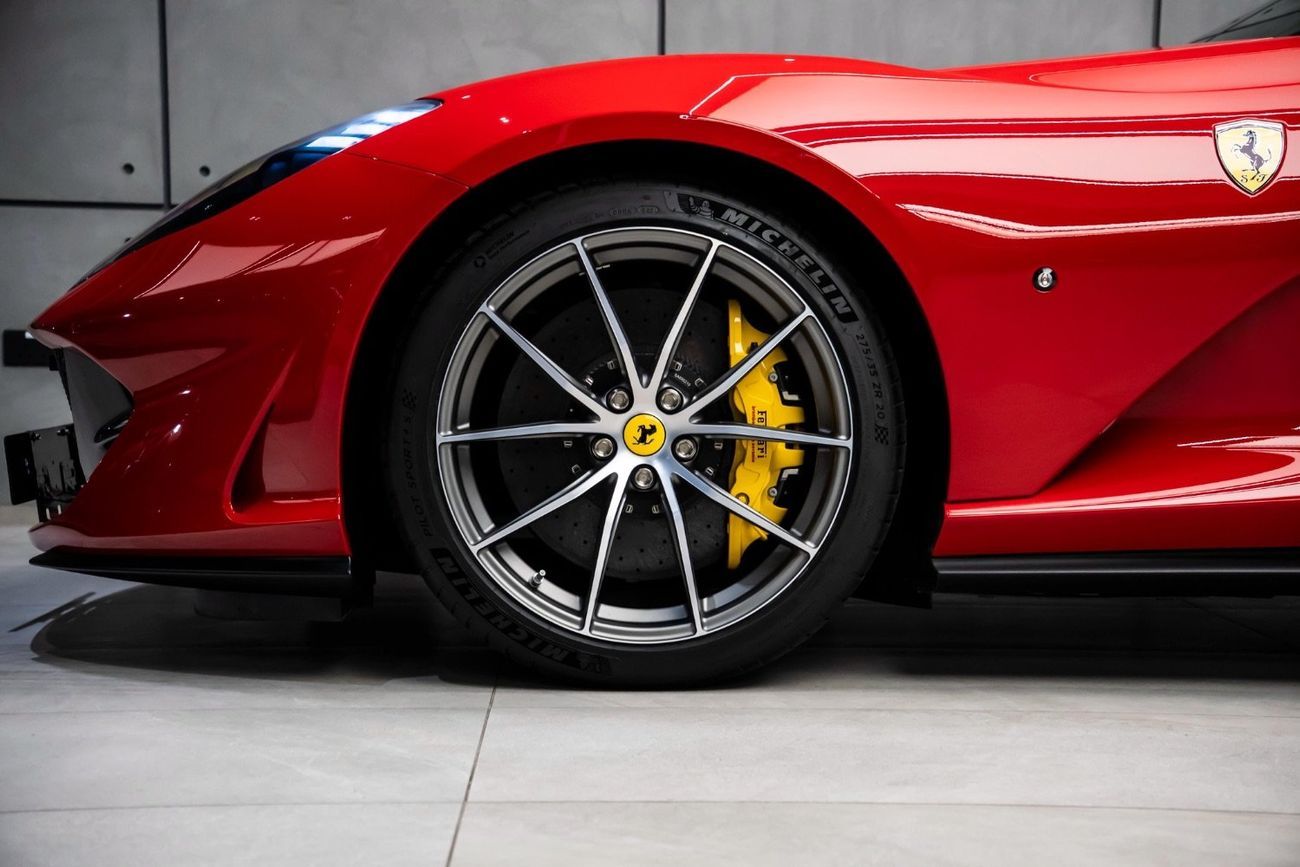 Ferrari 812