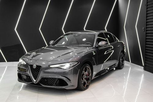Alfa Romeo Giulia QUADRIFOGLIO 2018 Alfa Romeo Giulia Quadrifoglio, Carbon Trim, Harman/Kardon Audio, Sport Package, GCC Specs!!