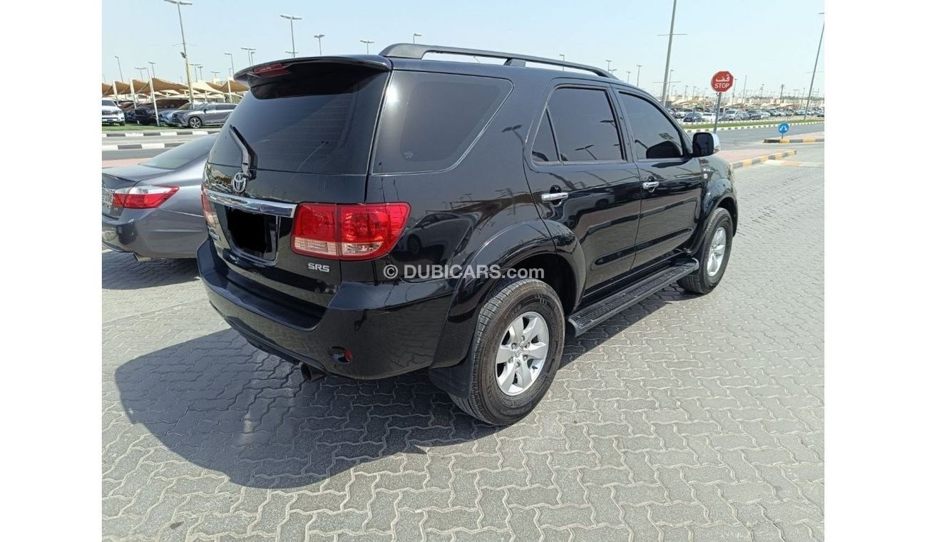 تويوتا فورتونر car in excellent condition with no accidents