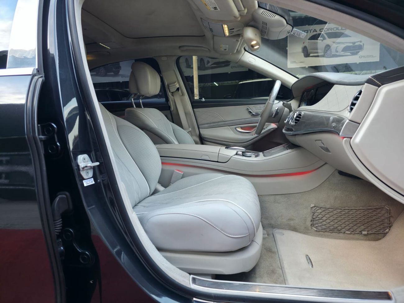 مرسيدس بنز S 550