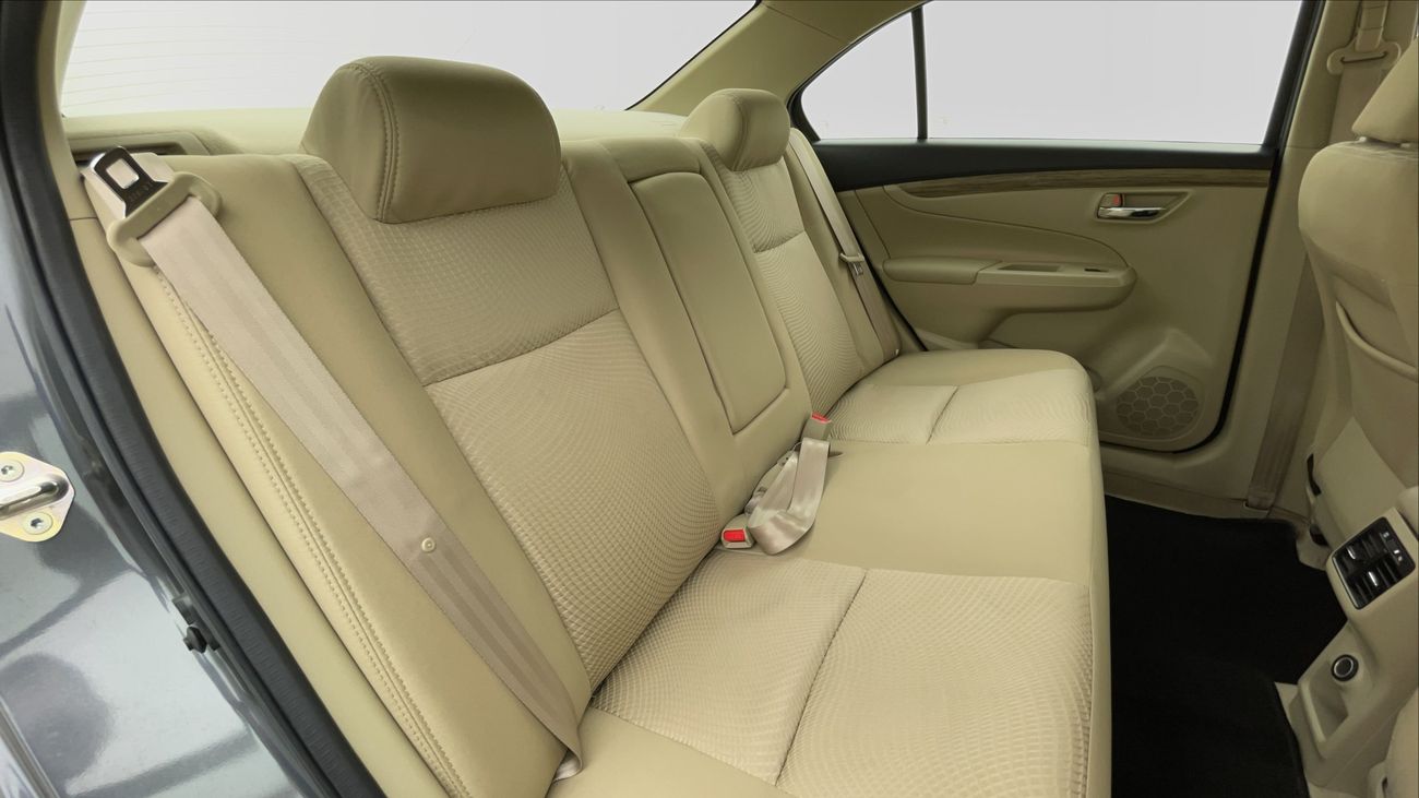 سوزوكي سياز GL 1.5 | بدون دفعة مقدمة | اختبار القيادة في المنزل