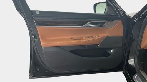 BMW 730Li Pure Excellence 2.0L Pure Excellence | Guaranteed Warranty | 0 Down Payment
