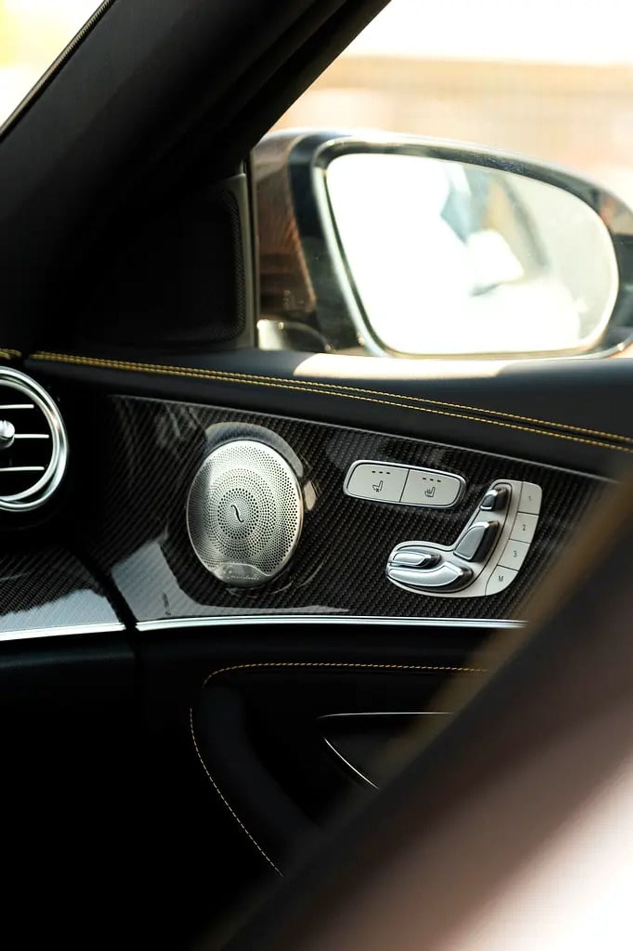 Mercedes Benz E63 AMG Mercedes E 63s AMG Carbon Fibre Package Japanese Specs