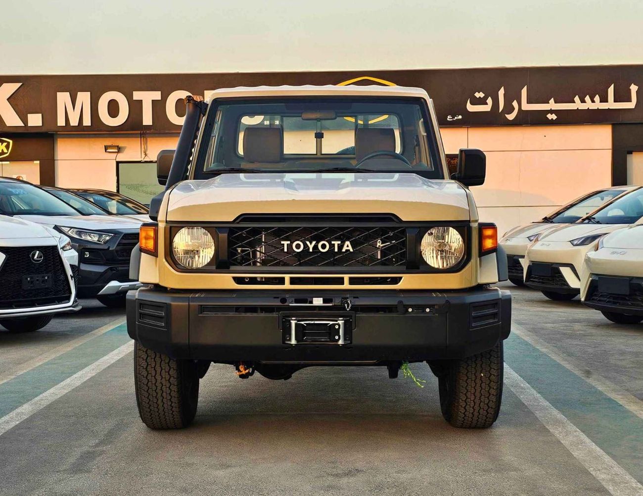 تويوتا لاند كروزر بيك آب LC79 / SINGLE CABIN / 2.8L V4 DIESEL M/T / SNORKEL / DIFF LOCK / 4WD (CODE # STD-E1)