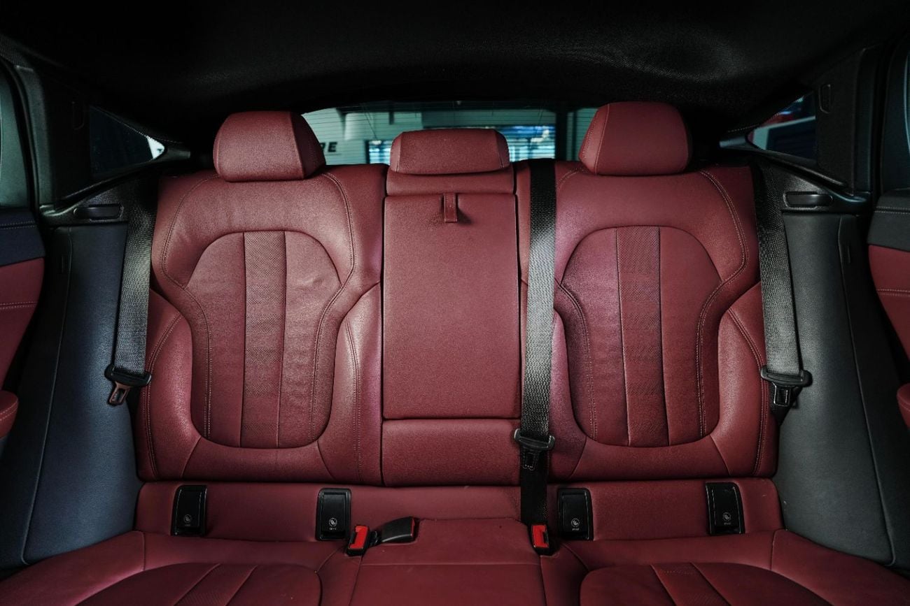 بي أم دبليو X6 40i M SPORT