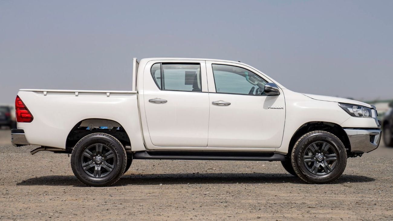 Toyota Hilux MID OPTION PETROL 2.7 AT