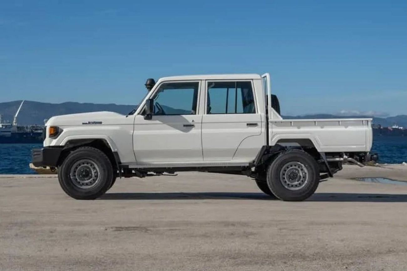 Toyota Land Cruiser Pick Up Toyota LC 79 4.2l Diesel DC - M/T - Fog Lamp - Snorkel