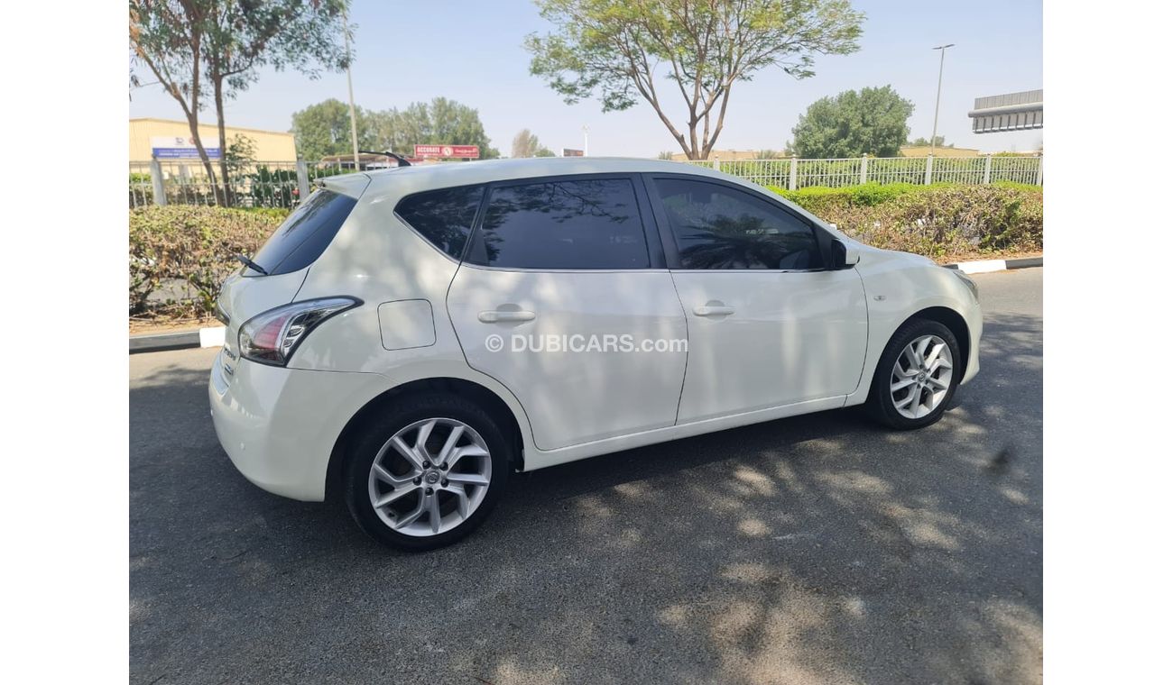 نيسان تيدا SV