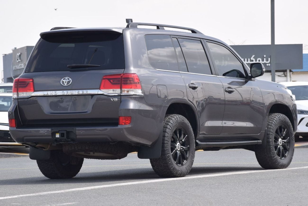 Toyota Land Cruiser VXR VX FULL OPTION DIESEL 4.5L RHD (Export Only)