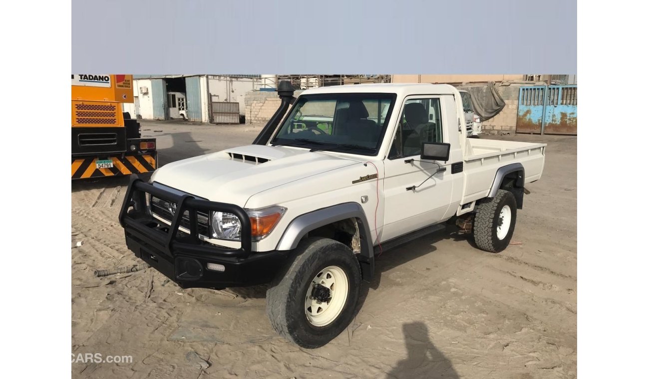 Toyota Land Cruiser Pick Up DIESEL SINGLE CAB 2019 4.5 L RIGHT HAND DRIVE