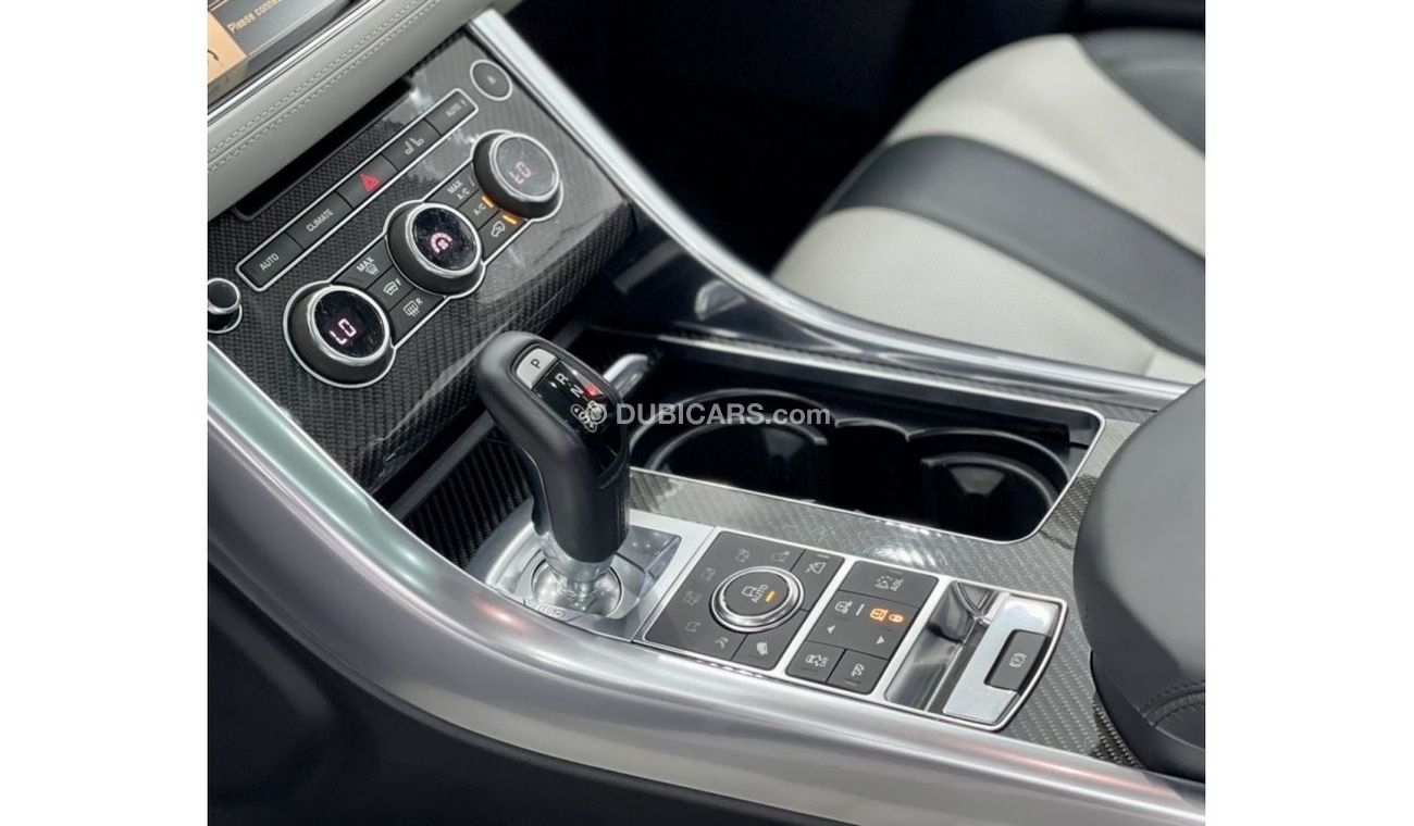 Land Rover Range Rover Sport 2015 Range Rover SVR, Full Service History, Warranty, Low Kms, GCC