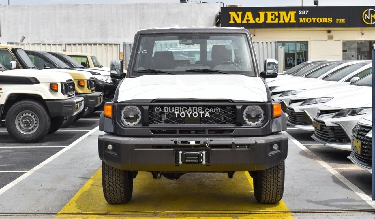 Toyota Land Cruiser 70 GLS  2 7L 2WD M/T