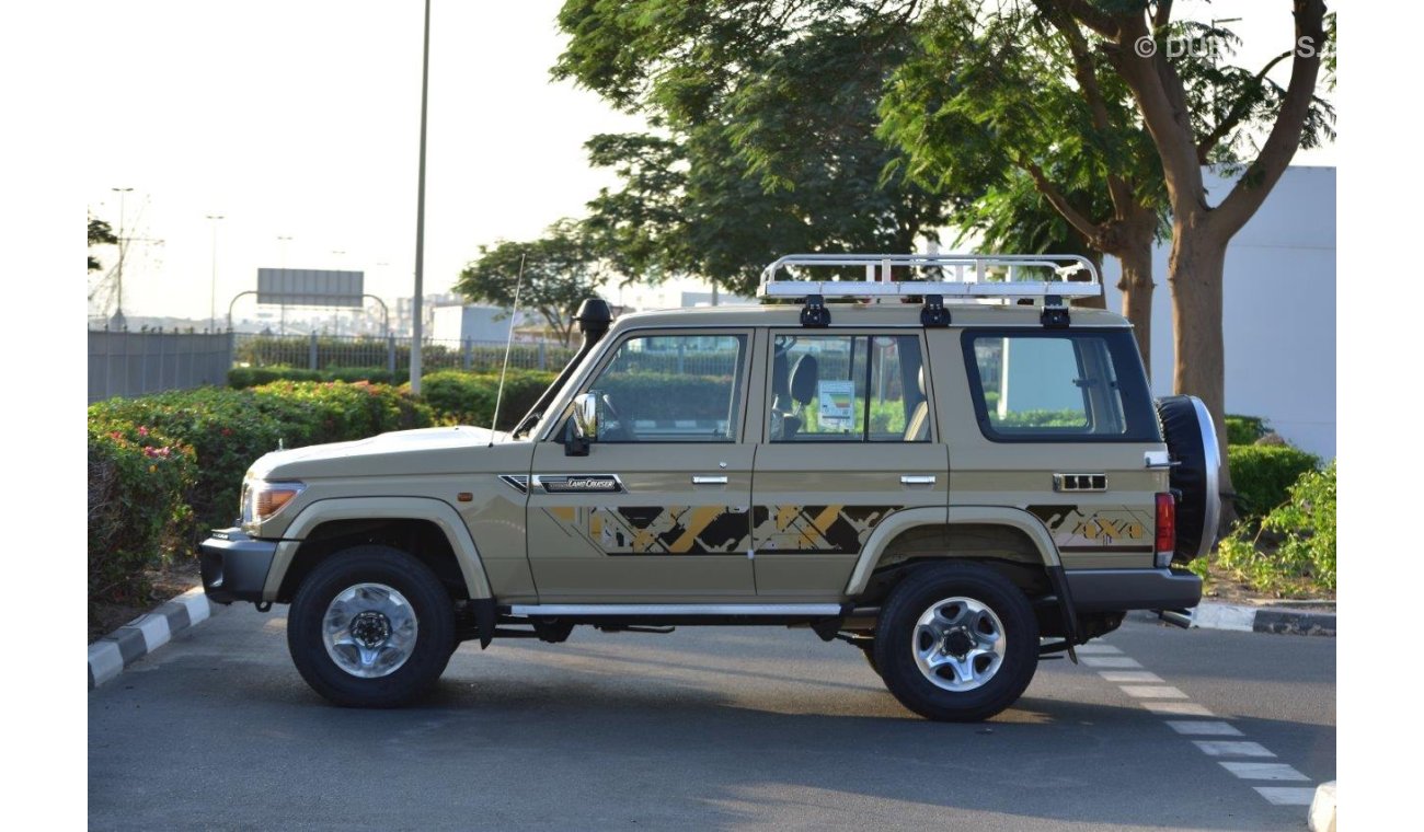 تويوتا لاند كروزر هارد توب 76 LX LIMITED V8 4.5L Diesel 4WD 5 Seat MT