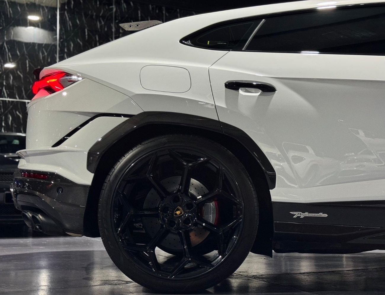 Lamborghini Urus 2024 Lamborghini Urus Performante, May 2028 Warranty, Very Low Kms, 666 HP