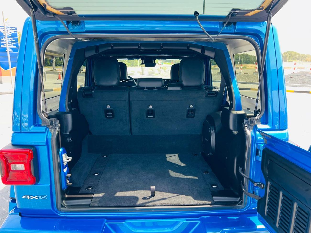 Jeep Wrangler SAHARA HUBRID