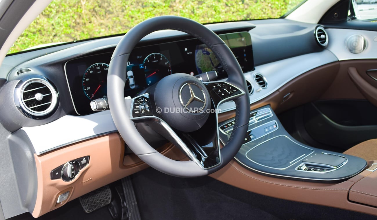 مرسيدس بنز E200 | 2022 | Night Package