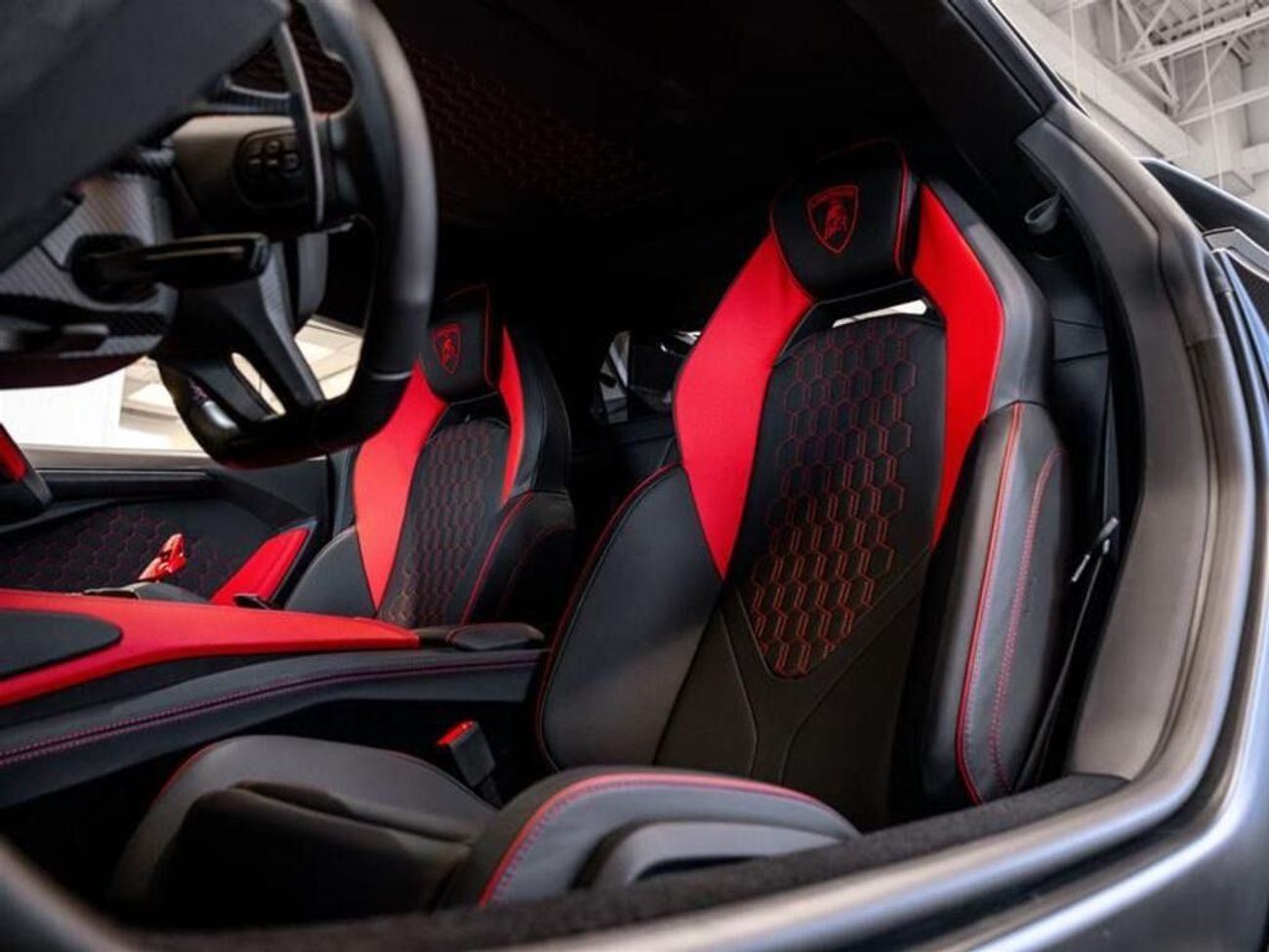 Lamborghini Revuelto 6.5L V12 Hybrid