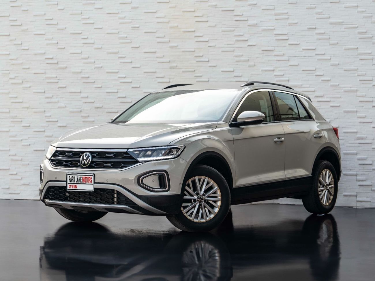 فولكس واجن T ROC Life 1.4L