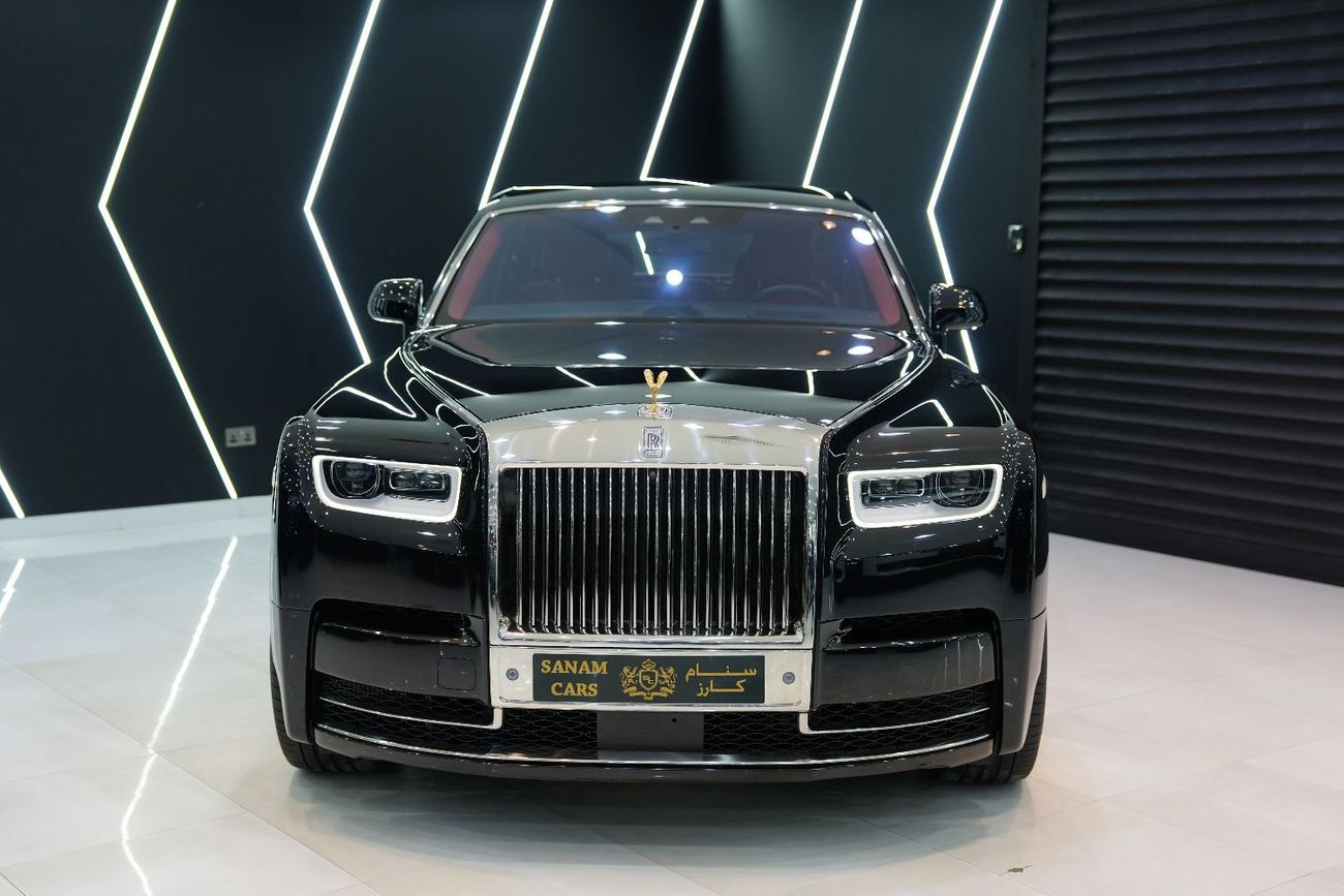 رولز رويس فانتوم VIII, Rear Entertainment, Starlight Headliner, Very Low KM, GCC Specs!!