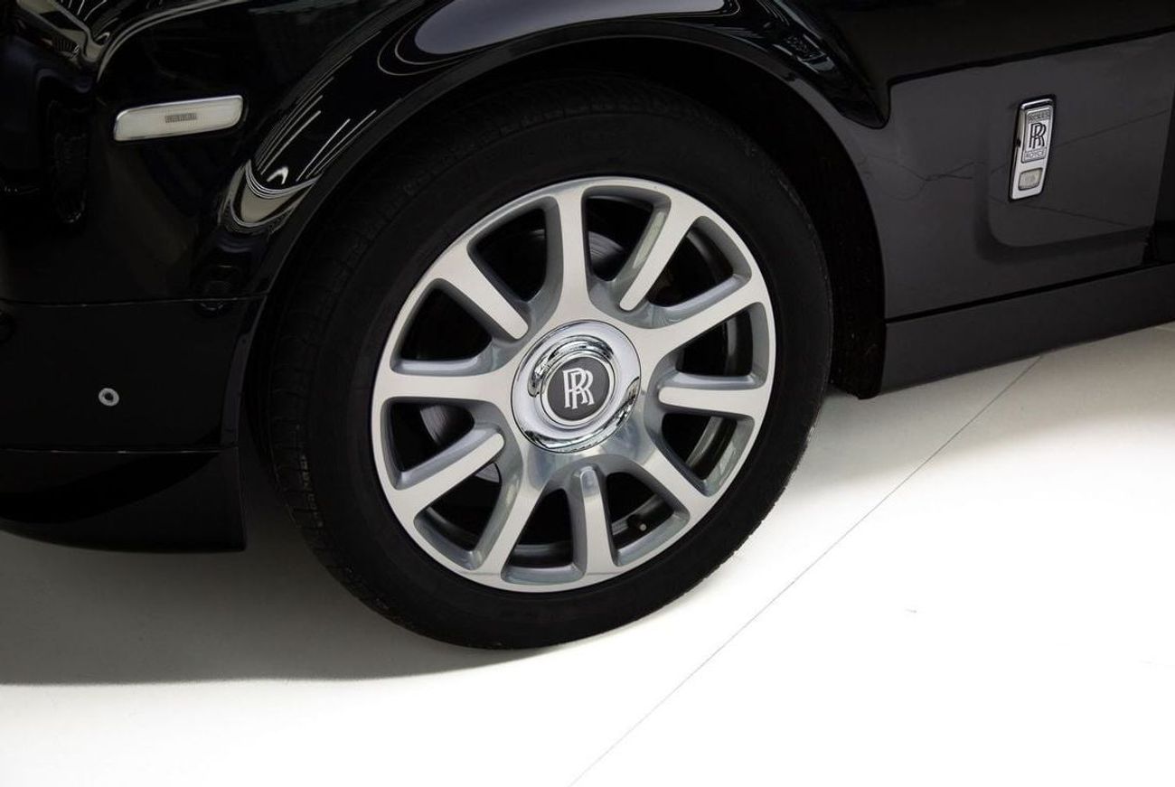 رولز رويس فانتوم Std 6.8L Sedan