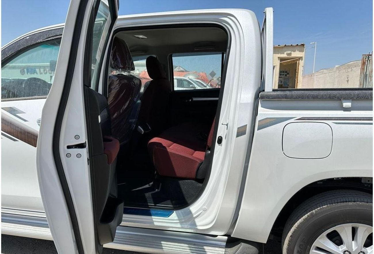 تويوتا هيلوكس GLX Limited 2.7L