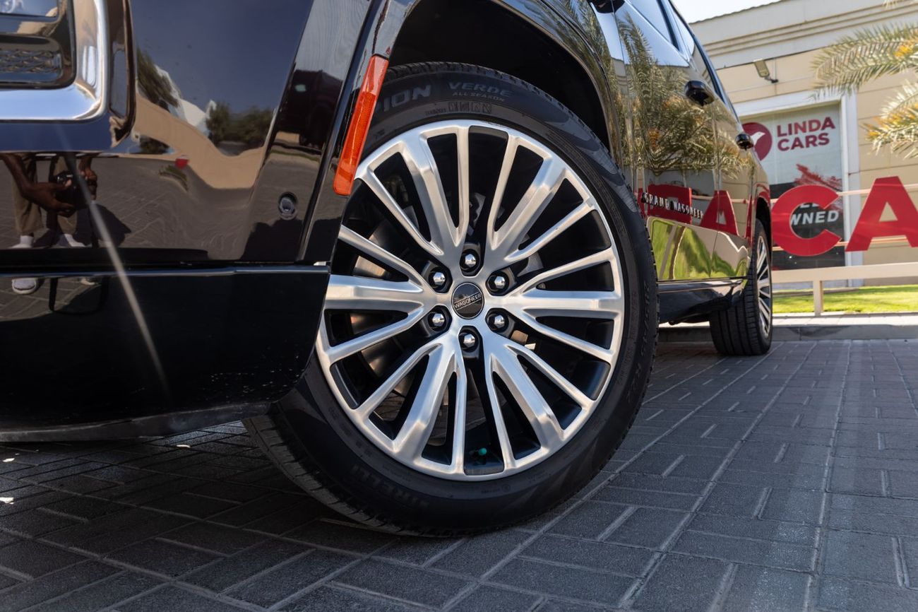 جيب جراند واجونير Series III 3.0T