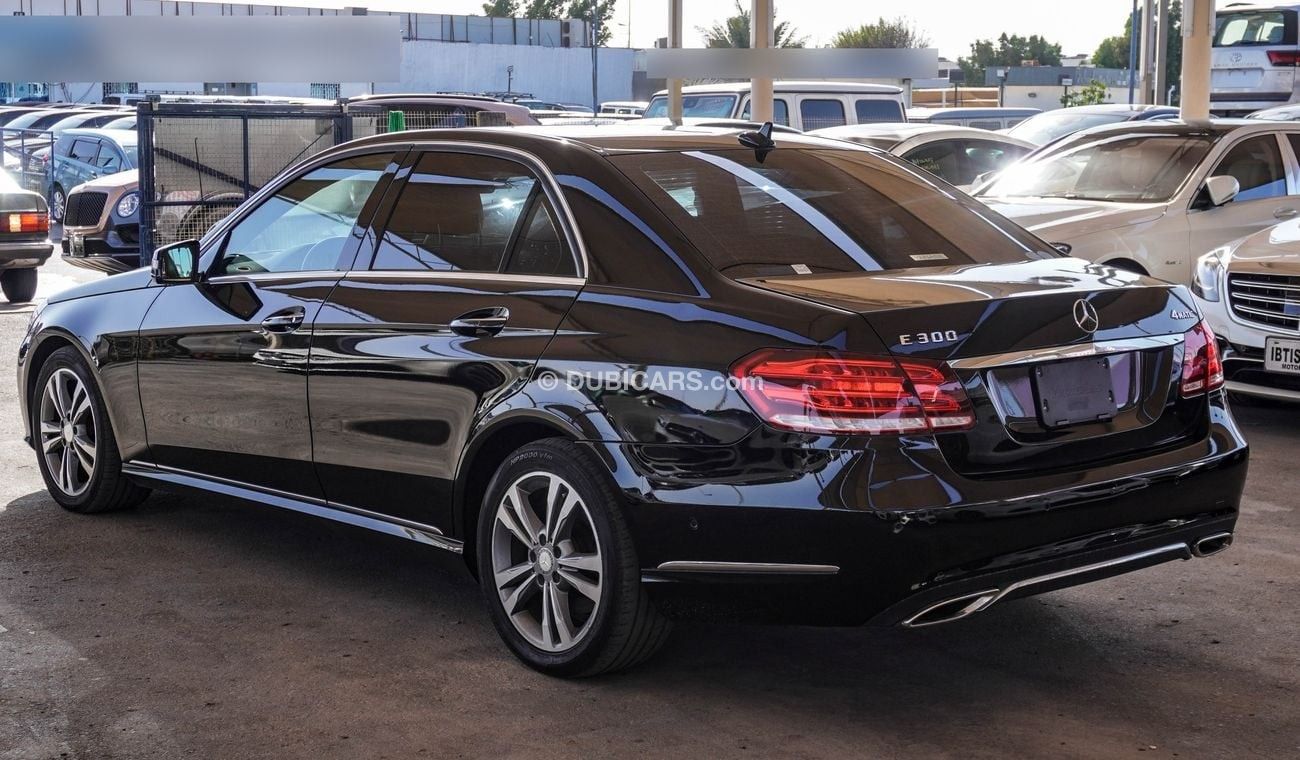 مرسيدس بنز E300 4 Matic