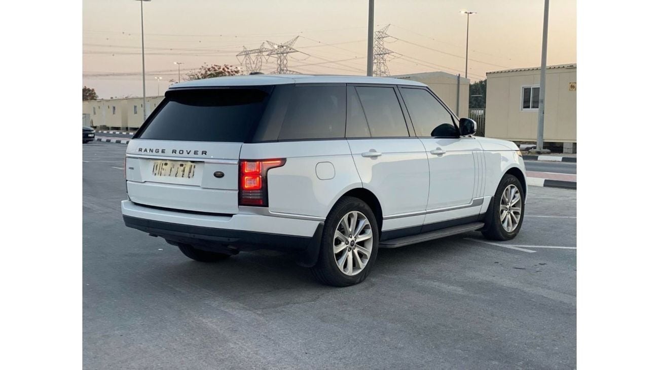 لاند روفر رينج روفر GCC SPEC NEAT AND CLEAN