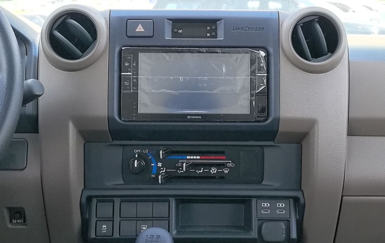 Toyota Land Cruiser 70 LC76 HARDTOP 4.5 V8 DIESEL | DVD CAMERA | MY2025
