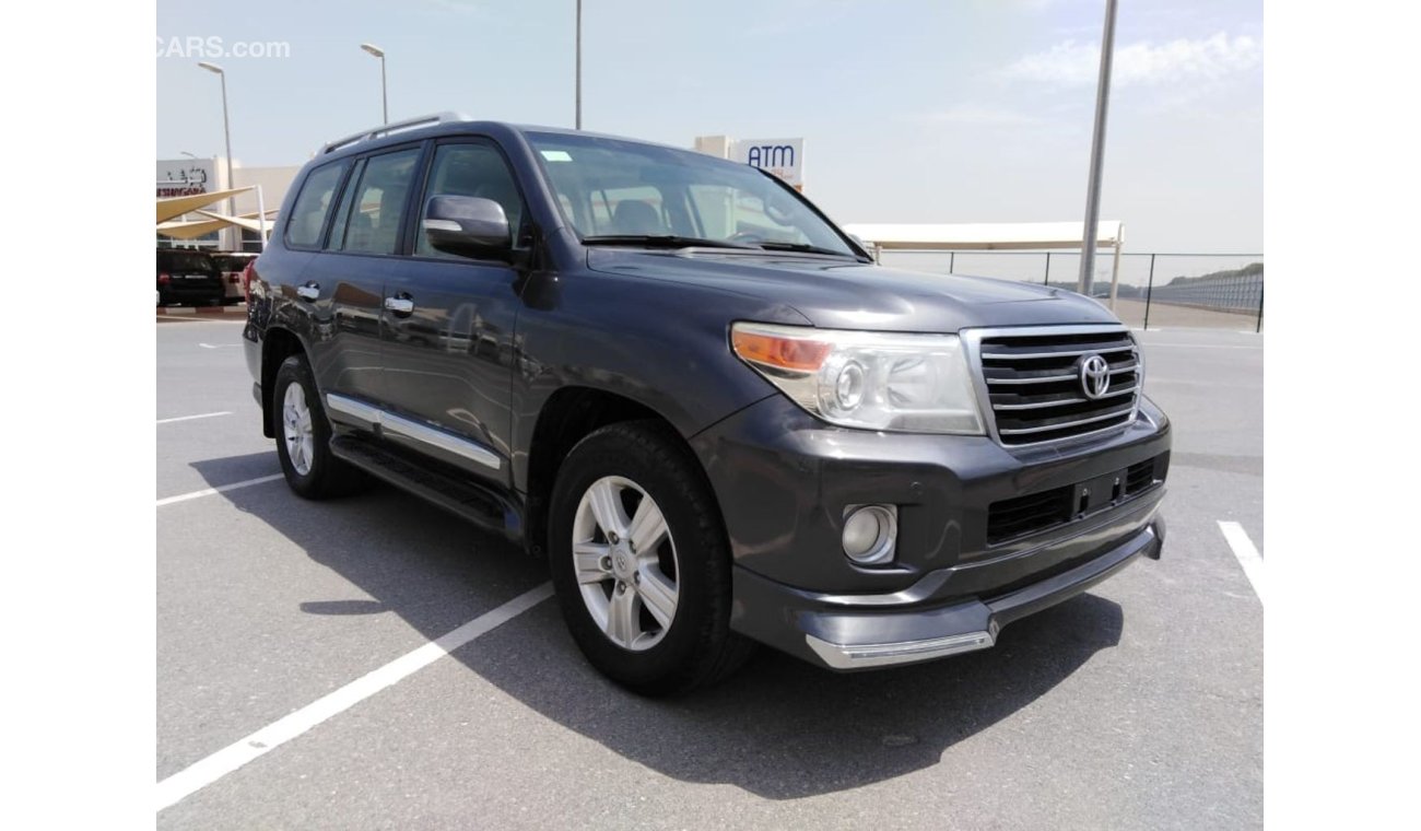 Toyota Land Cruiser Toyota landcruser g_xr V8 2015 accident free