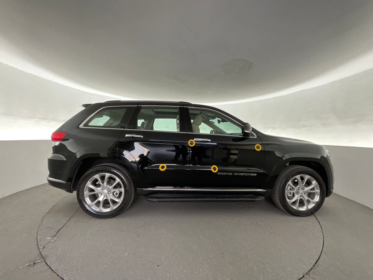 جيب جراند شيروكي Summit | upto AED 20,000 Ramadan Discount | شامل الضمان | 0 ﺪﻔﻋﺓ ﺃﻮﻟﻯ