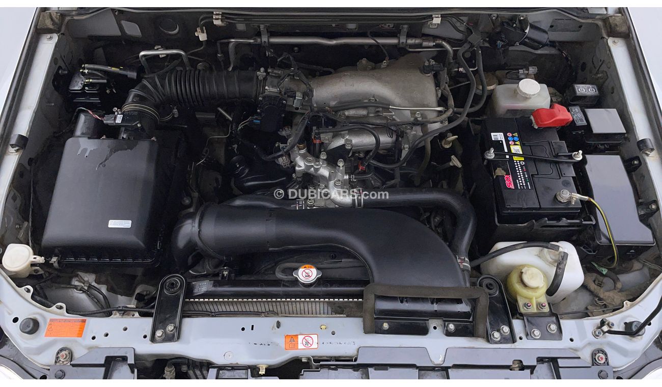 ميتسوبيشي باجيرو GLS LOWLINE 3.5 | بدون دفعة مقدمة | اختبار قيادة مجاني للمنزل