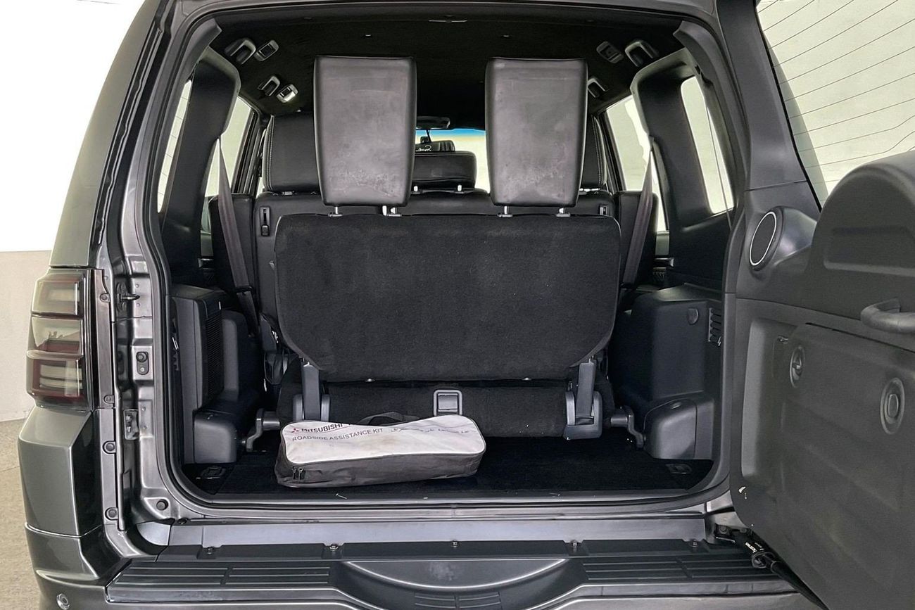 Mitsubishi Pajero Signature Edition | National Day Celebration | Guaranteed Warranty | 0 Down Payment