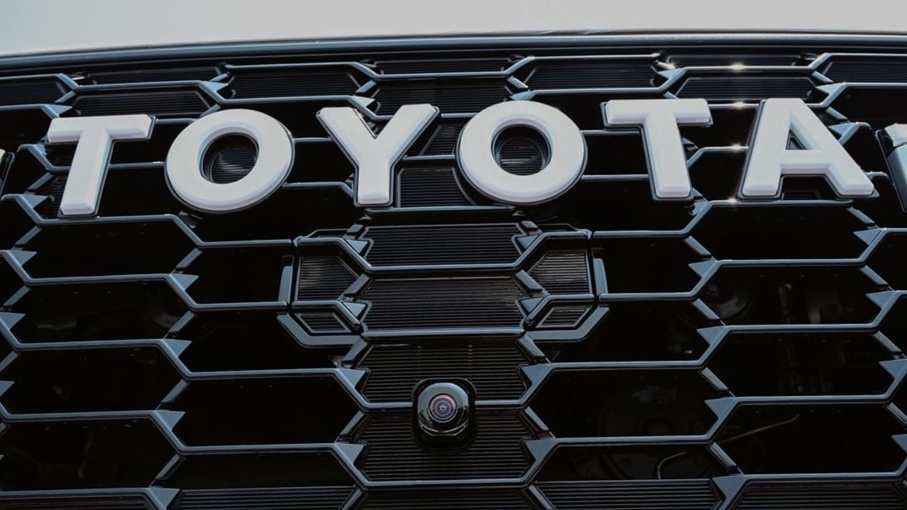 تويوتا لاند كروزر Toyota LandCruiser GR-S 3.3L -2024YM