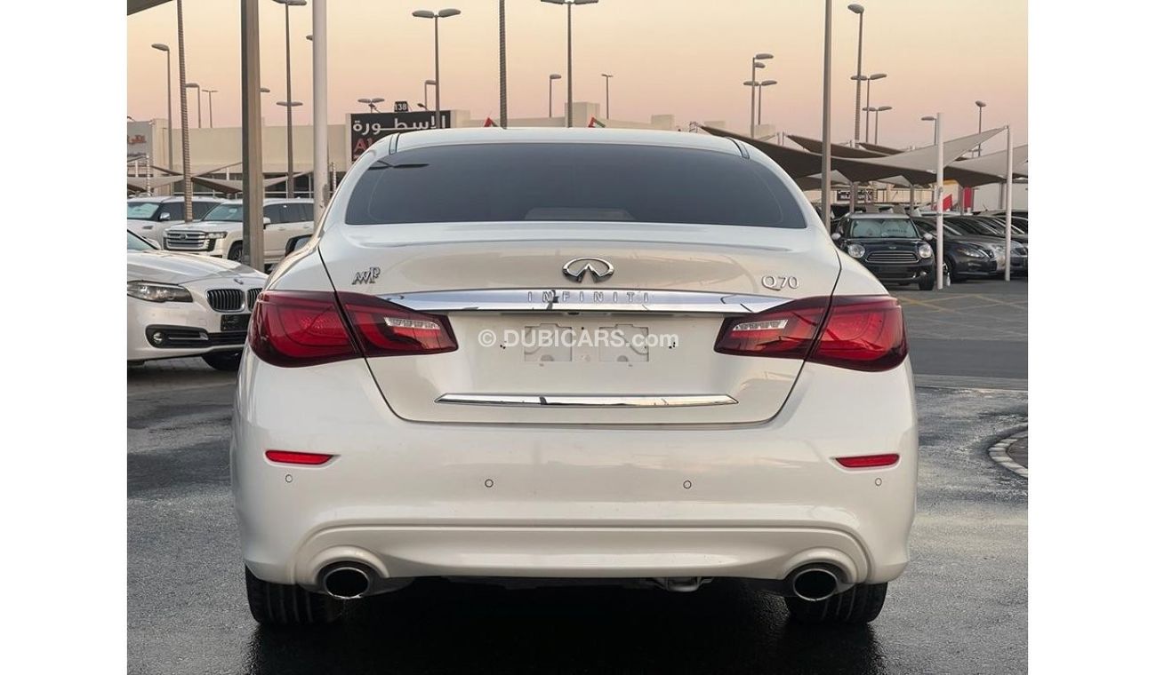 Infiniti Q70 Luxury Infiniti Q70_Gcc_2017_Excellent_Condition _Full option