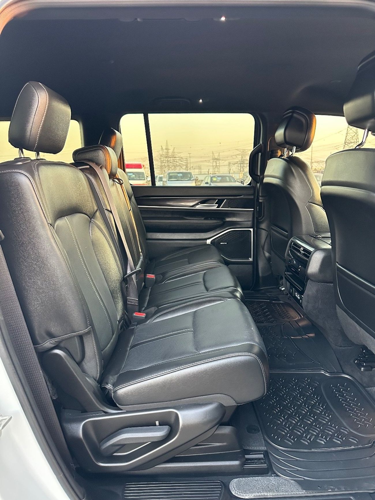 Jeep Wagoneer L Series I 2023 AWD